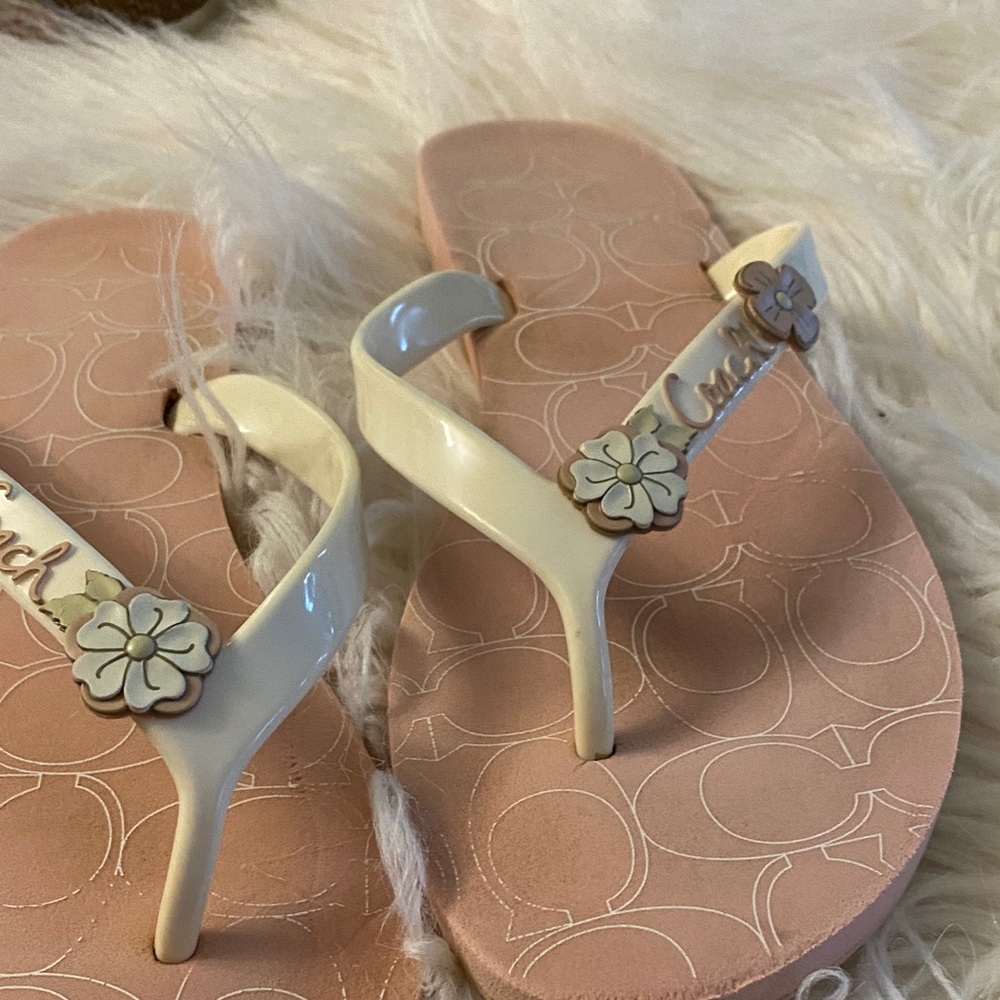 Coach Floral Cream Sandals - Picture 5 of 14